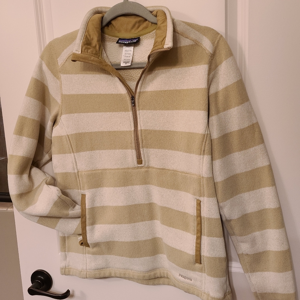 Patagonia Women's Quarter Zip